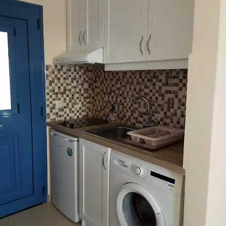 Sunrise Beauty By Zavolas Family - Limni Z3 קרפאטוס