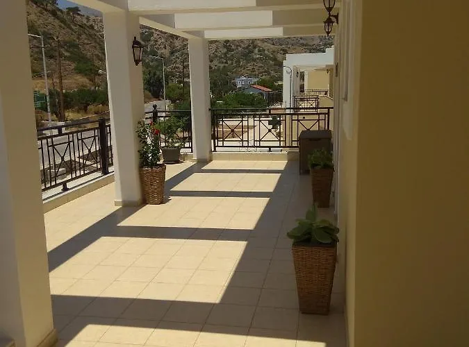 Sunrise Beauty By Zavolas Family - Limni Z3 شقة